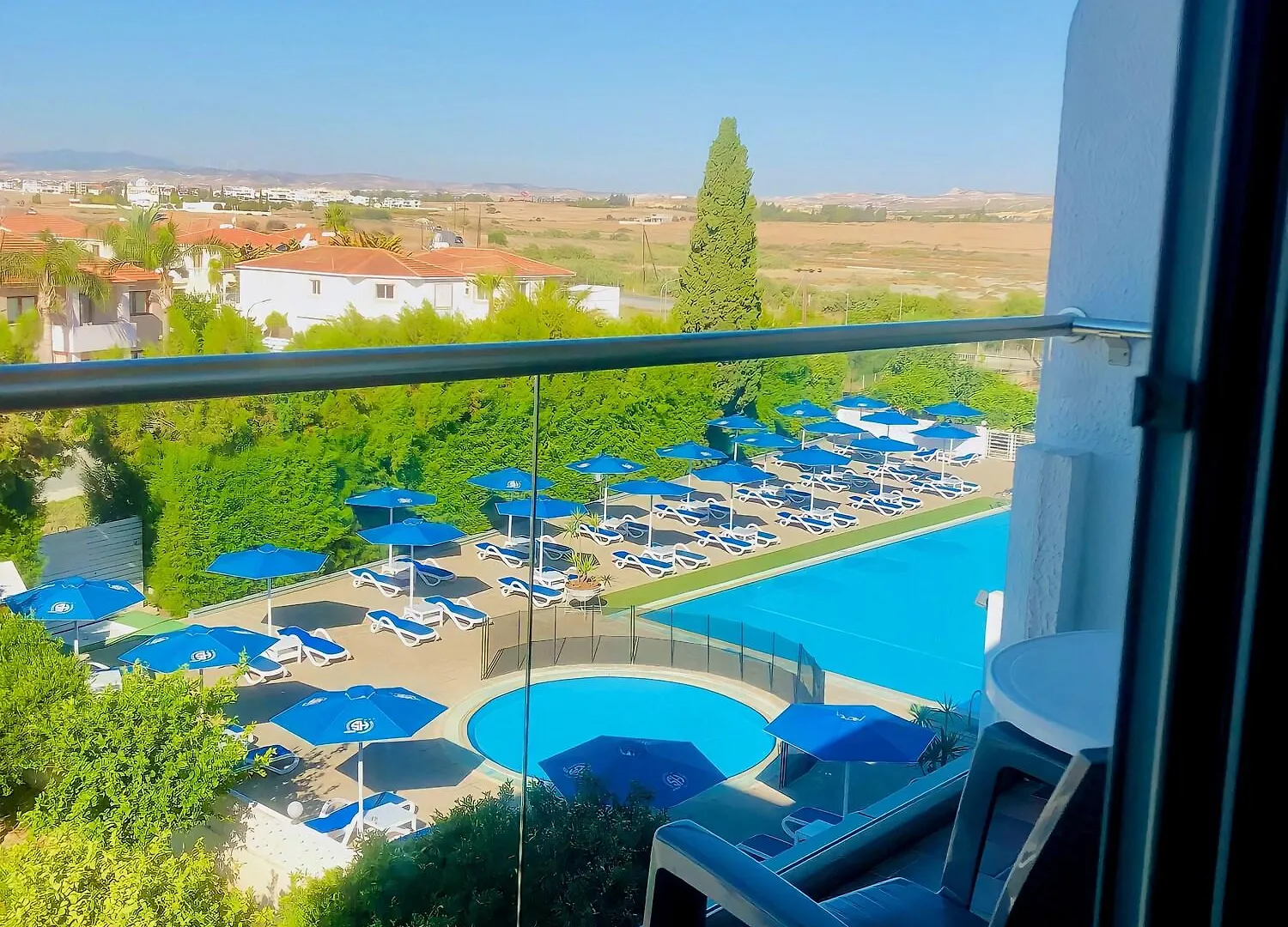 לרנקה Sveltos Hotel