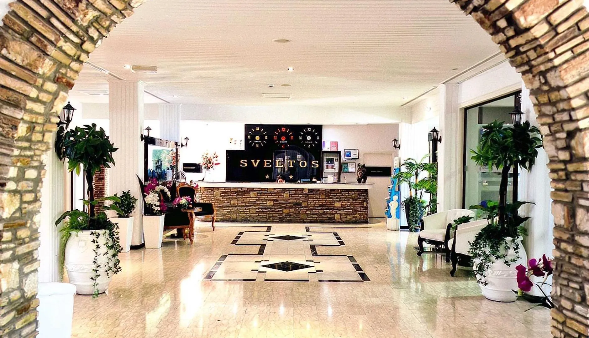 לרנקה Sveltos Hotel