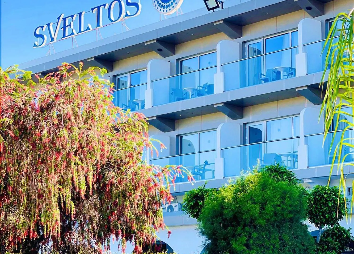 לרנקה Sveltos Hotel